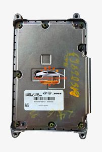 96370-P2200 HỘP ÂM LI ( AMPLIFIER ) KIA SORENTO